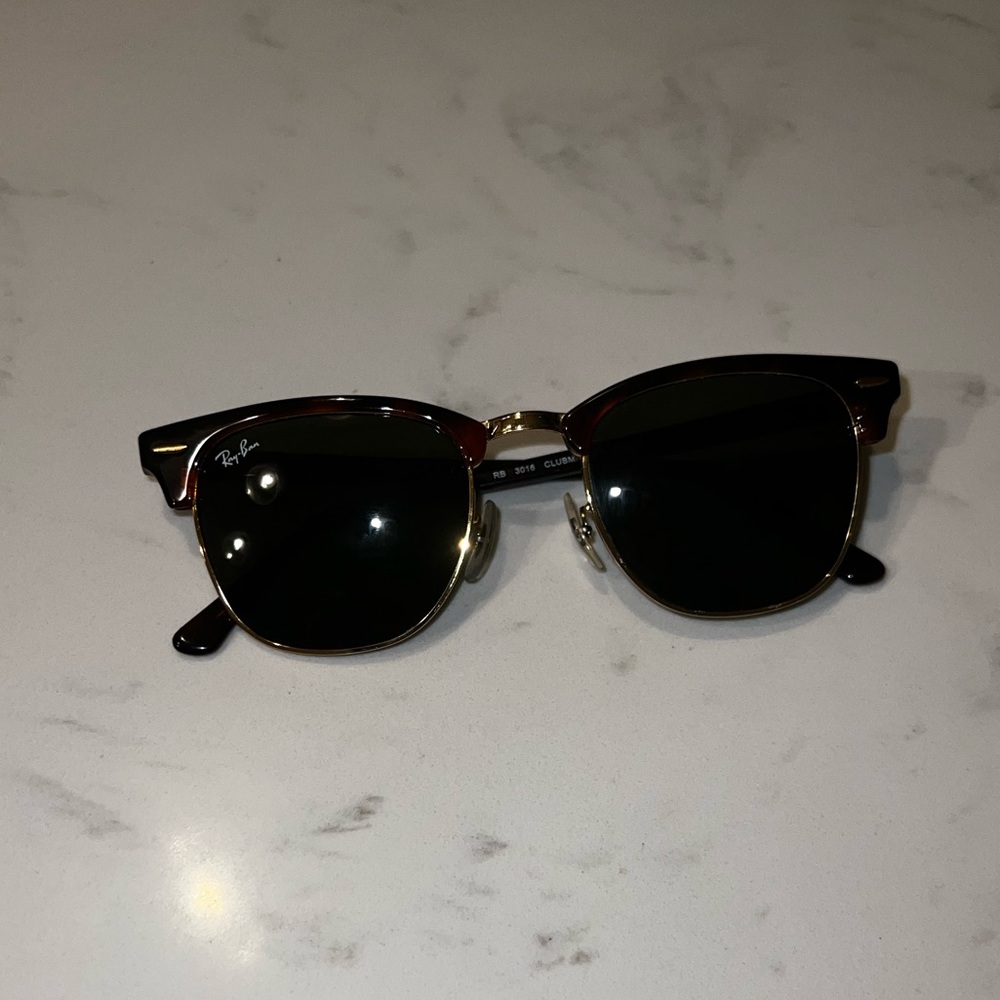 Ray-Ban clubmaster tortoise color 51-21